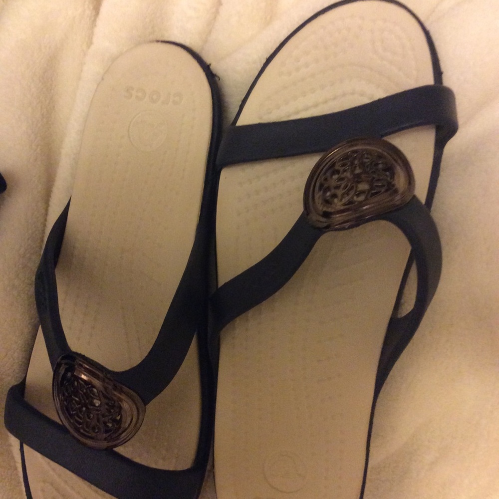 Blue Crocs Medallion size 6